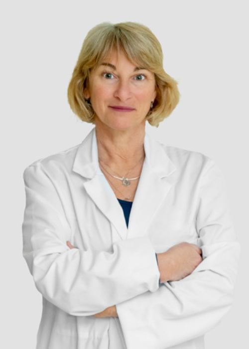Dra. Julia Karpati