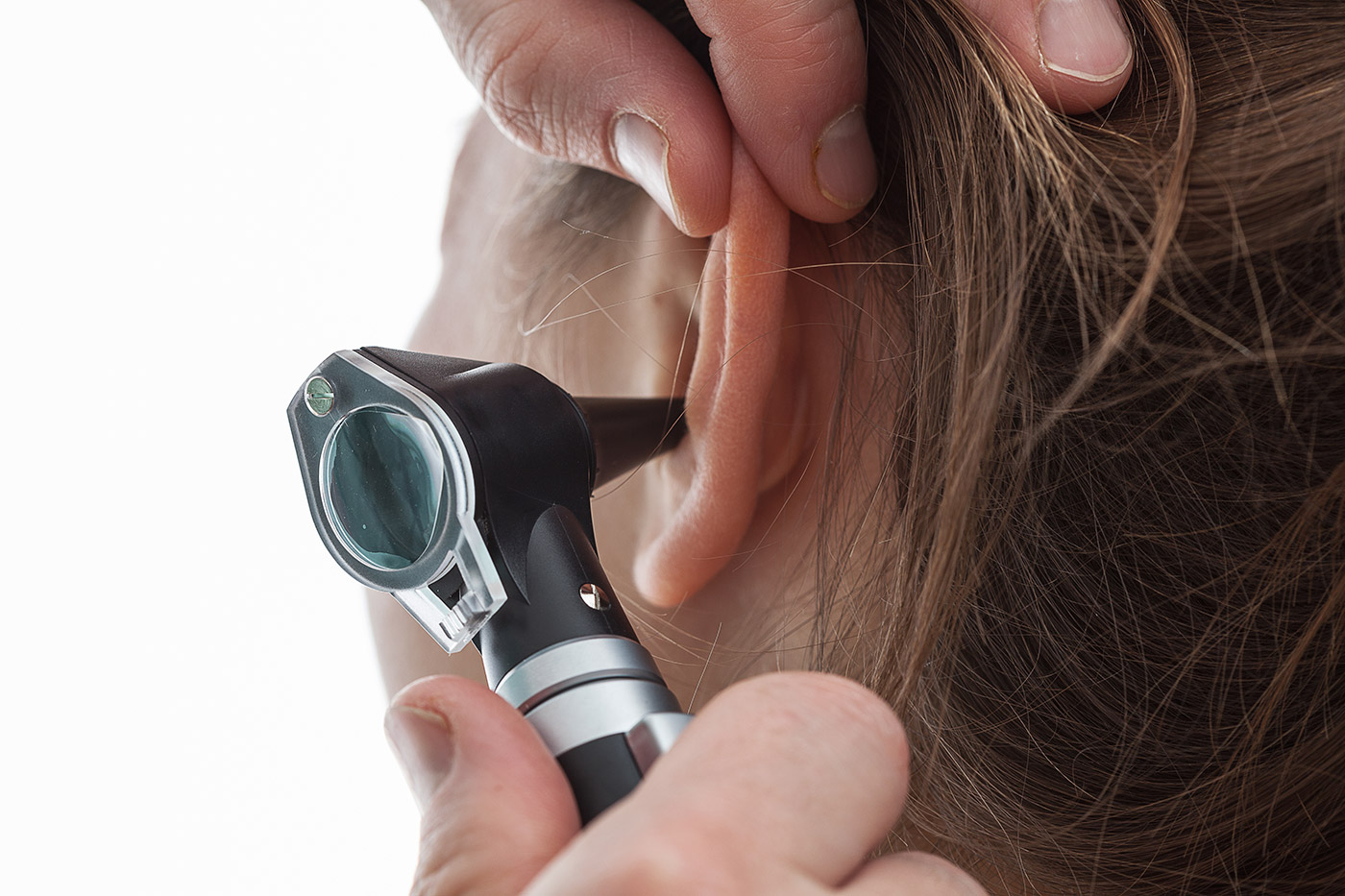 Limpieza de oídos: ¿Es adecuado el uso de cotonetes para mantener un  correcto aseo del oído? – Clinica Otomedical