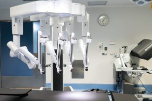 Cirugía robótica para tratar el cáncer de estómago