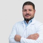 EL DR. TAVAREZ REALIZA EL PRIMER IMPLANTE OSTEOINTEGRADO EN EL HOSPITAL RECOLETAS DE PALENCIA