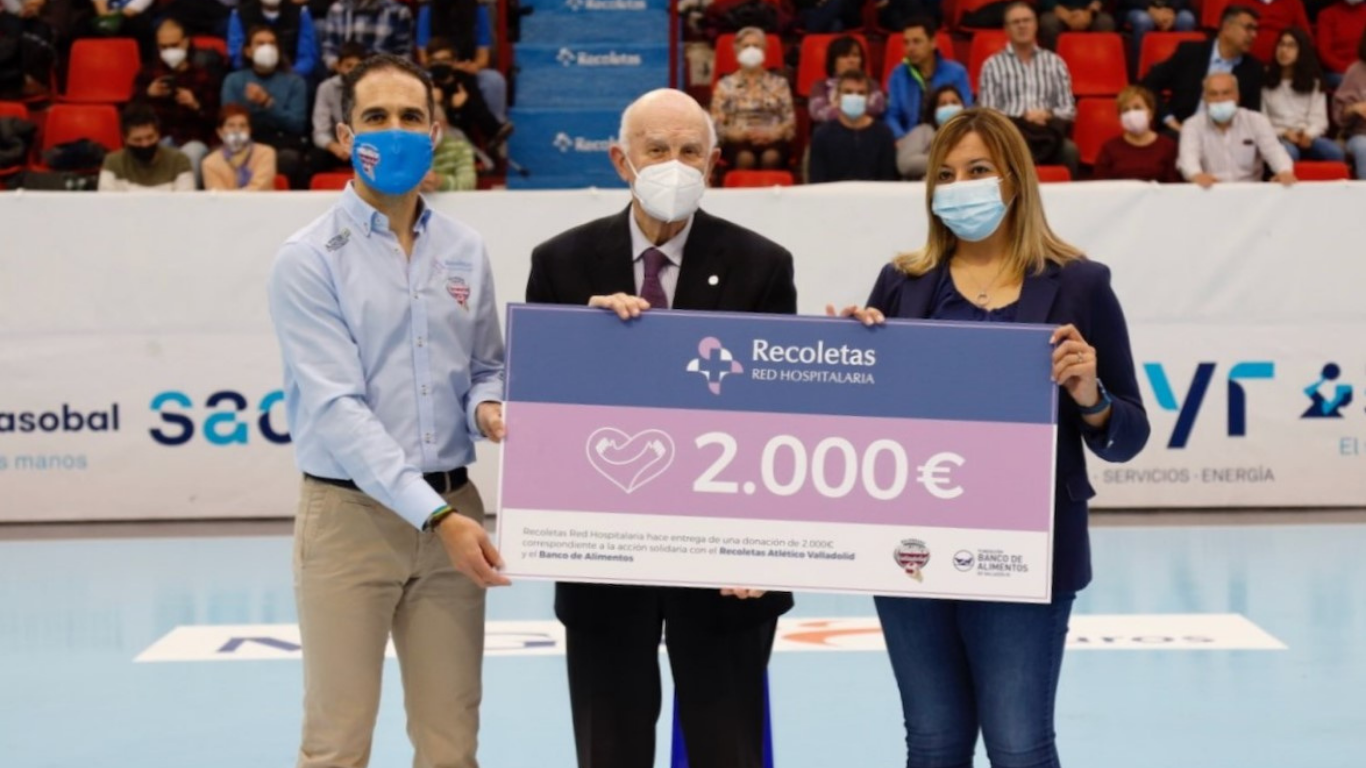 Recoletas Red Hospitalaria ha entregado un cheque por valor de 2.000 € a la Fundación Banco de Alimentos de Valladolid, que irá destinado íntegramente a la adquisición de alimentos no perecederos y productos de primera necesidad para las personas y colectivos más necesitados.