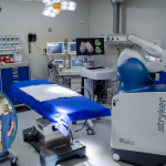 El Hospital Recoletas Campo Grande, el primer centro de Castilla y León en contar con el robot MAKO en una clara apuesta por los avances en nuevas tecnologías, ha realizado ya un total de 50 cirugías de rodilla
